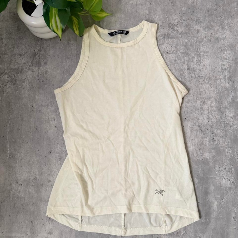 Arc'teryx cream tank top